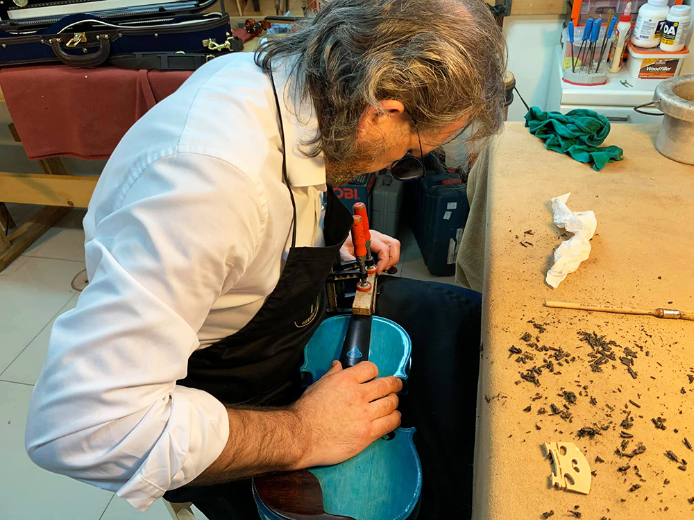 customerServicePage.galleryImageAlt 11